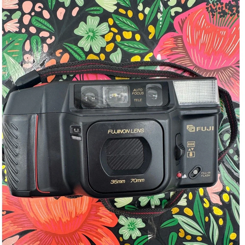 Fuji DL-400 Tele 35mm Film Camera Fujinon 35mm 70mm Dual Lens Point and Shoot